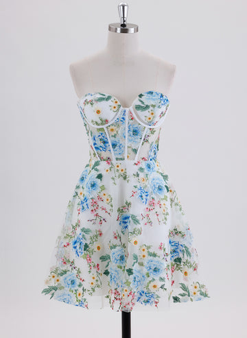 Ball-Gown/Princess Sleeveless Short Lace Homecoming Dress