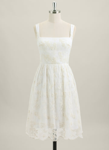 A-line Sleeveless Short Lace Homecoming Dress