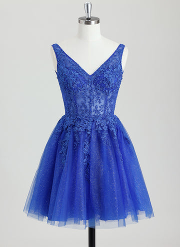 Ball-Gown/Princess V-Neck Short Tulle Homecoming Dress With Appliques Lace