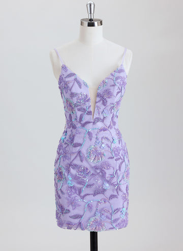 Sheath/Column V-Neck Short Lace Homecoming Dress With Sequins