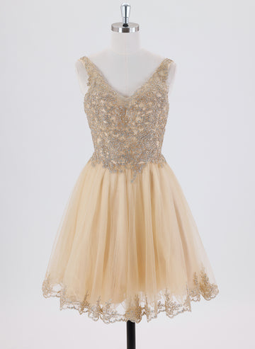 Ball-Gown/Princess Short Tulle Homecoming Dress With Rhinestone