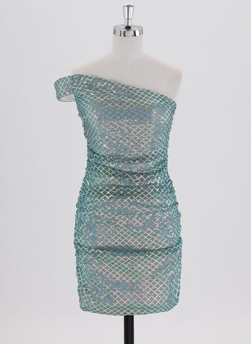 Sheath/Column Sleeveless Short Sequin Homecoming Dress With Sequins