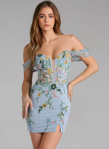 Sheath/Column Short Lace Homecoming Dress