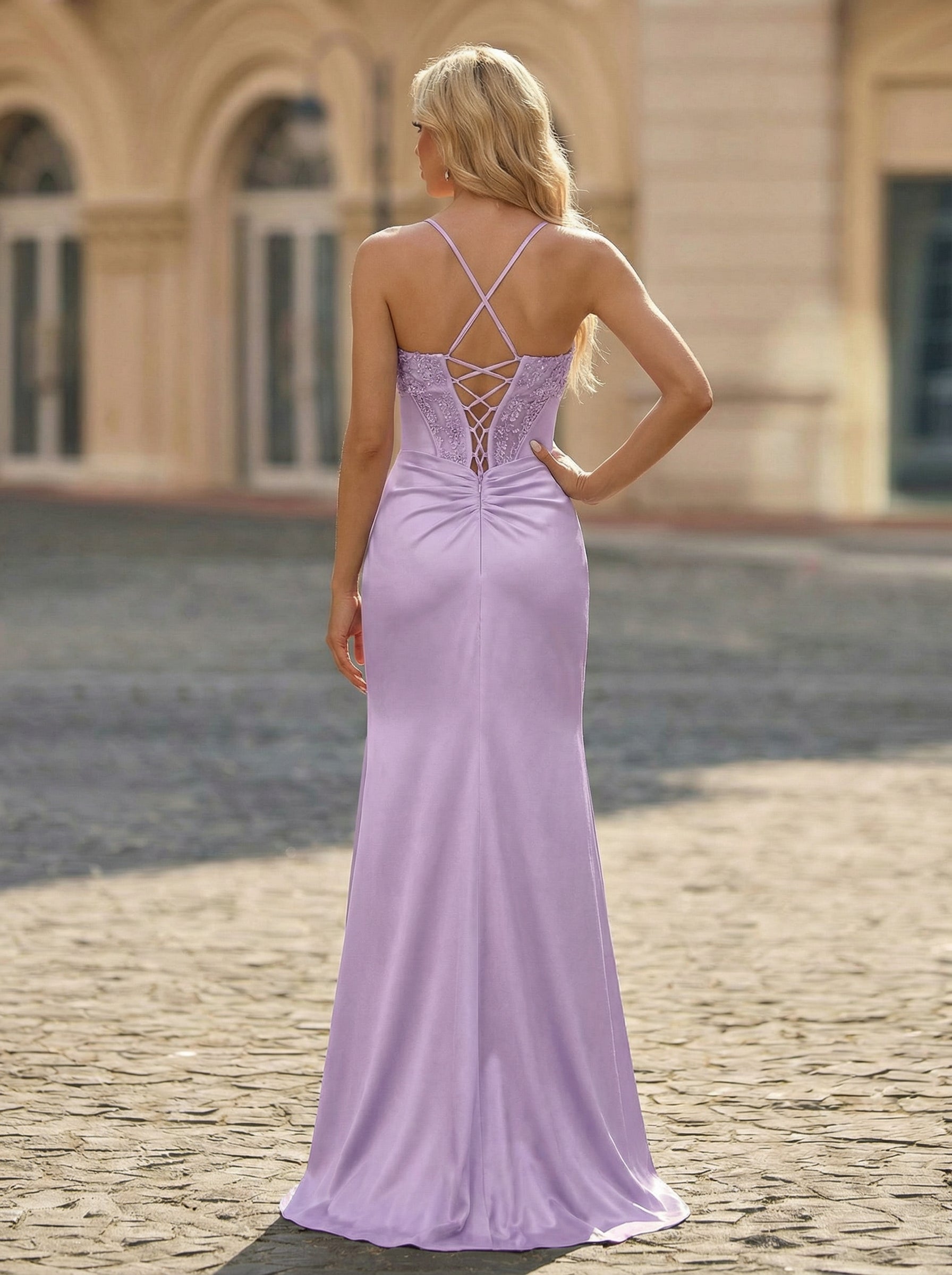 Trumpet/Mermaid Sweetheart Sweep Train Silky Satin Prom Dresses With Sequins Beading