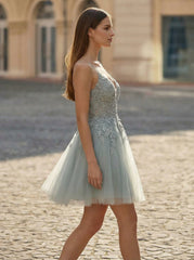 Ball-Gown/Princess Spaghetti Straps Short Satin Homecoming Dress With Appliques Lace