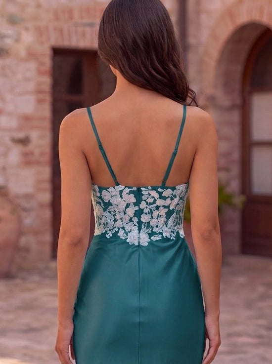 Color_Teal_back_closeup