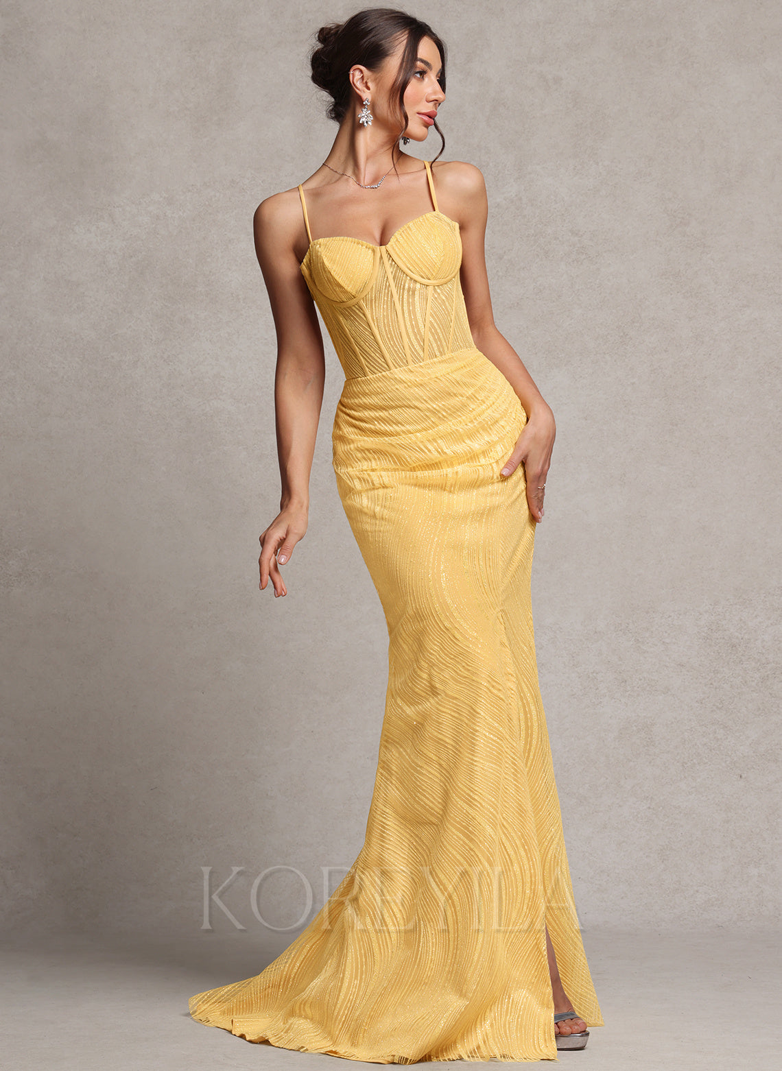 Trumpet/Mermaid Sweetheart Sweep Train Lace Prom Dresses