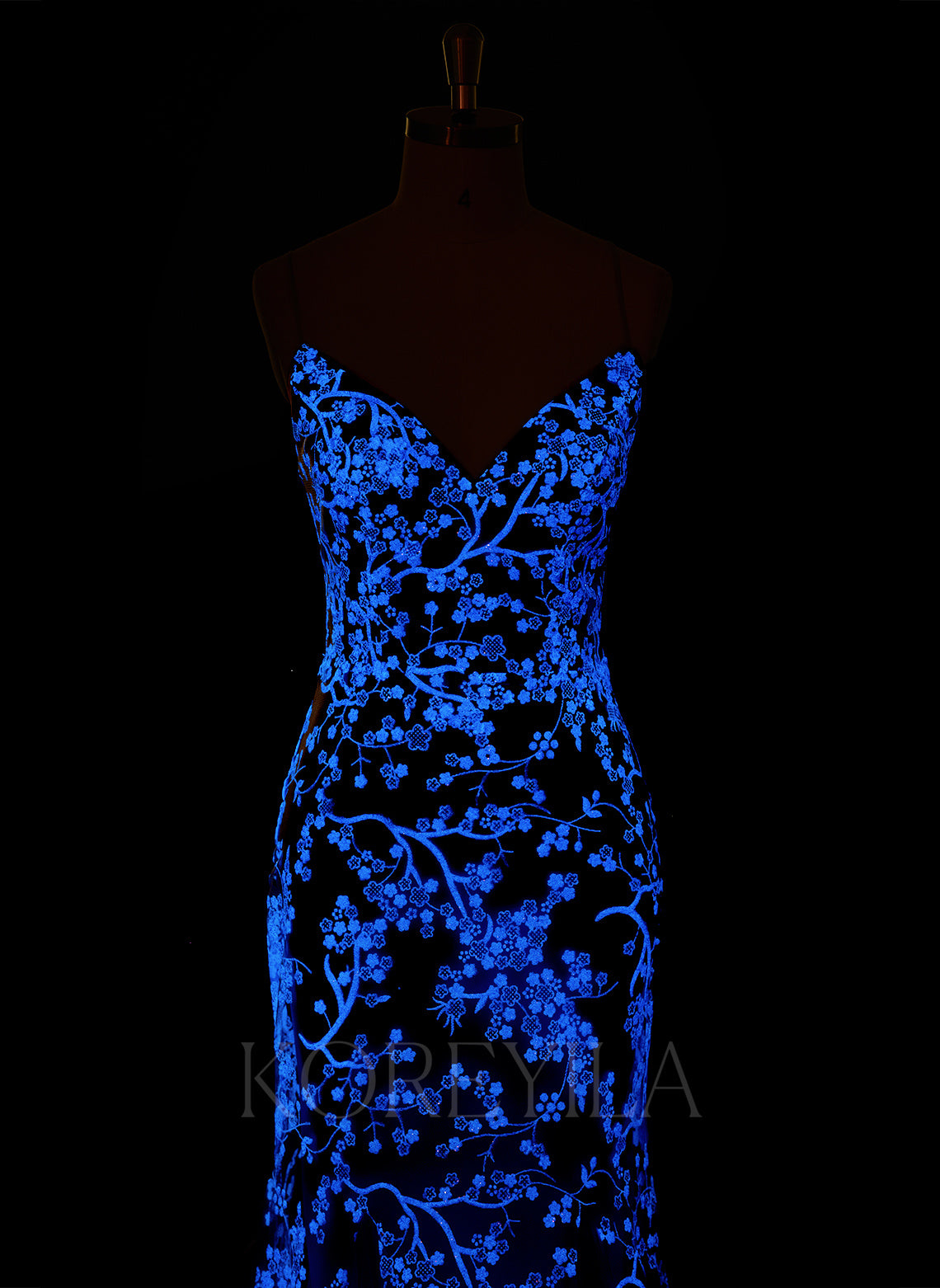 Trumpet/Mermaid V-Neck Floor-Length Lace Prom Dresses