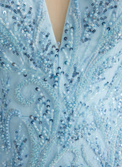 Trumpet/Mermaid V-Neck Sweep Train Lace Maxi Dresses With Sequins