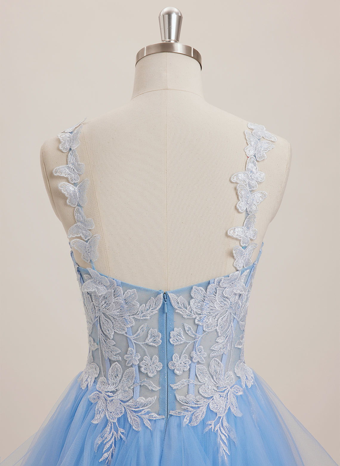 Ball-Gown/Princess Sweetheart Sweep Train Tulle Maxi Dresses With Appliques Lace