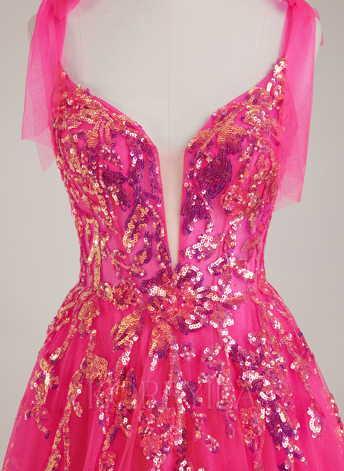 Sleeveless V-Neck Sequins Tulle Ball-Gown/Princess Maxi Dress