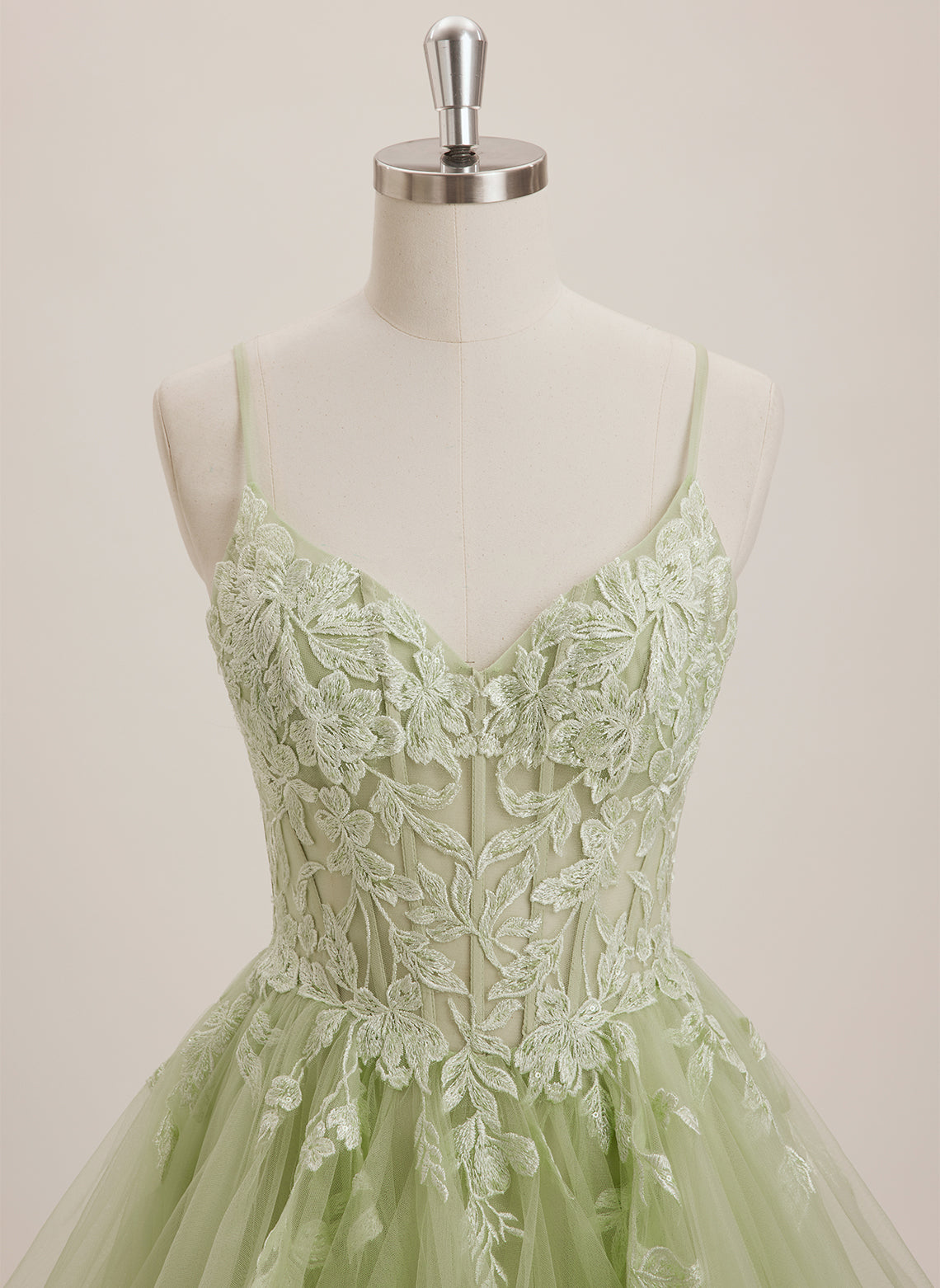 Ball-Gown/Princess V-Neck Sweep Train Tulle Maxi Dresses With Appliques Lace