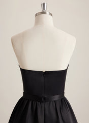 Ball-Gown/Princess Sweetheart Short Satin Mini Dress With Rhinestone Bow Beading