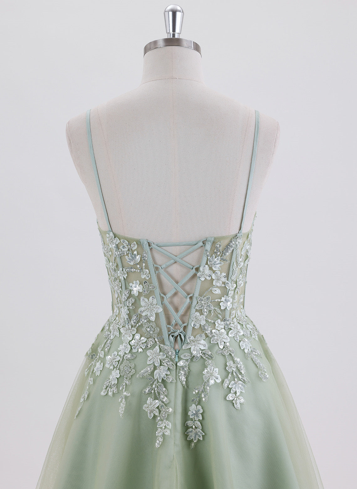 Ball-Gown/Princess Spaghetti Straps Short Tulle Homecoming Dress With Sequins