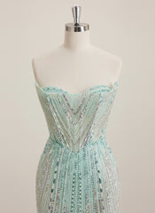 Sheath/Column Sweetheart Short Sequin Mini Dress With Beading Sequins