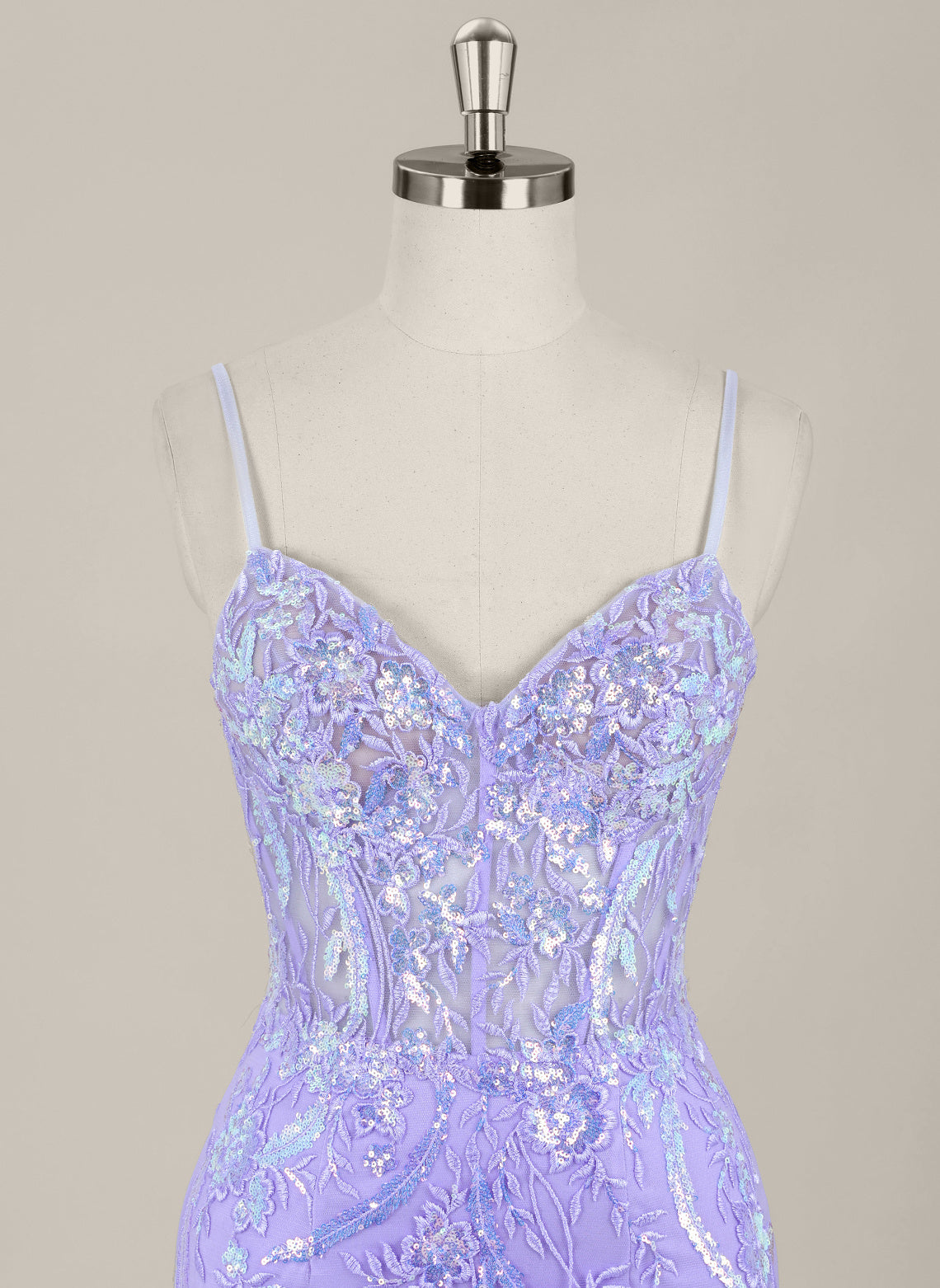Sheath/Column Sleeveless Short Lace Homecoming Dress With Sequins