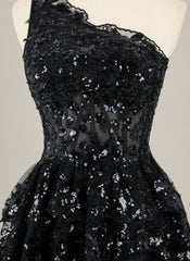 Ball-Gown/Princess Sleeveless Short Tulle Homecoming Dress With Sequins