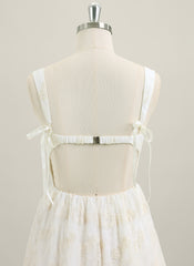 A-line Sleeveless Short Lace Homecoming Dress