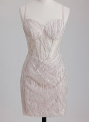 Sheath/Column Sweetheart Short Sequin Homecoming Dress With Beading Sequins