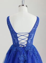 Ball-Gown/Princess V-Neck Short Tulle Homecoming Dress With Appliques Lace