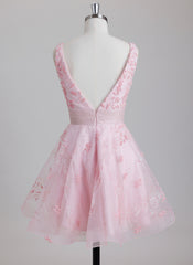 Ball-Gown/Princess V-Neck Short Tulle Homecoming Dress