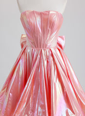 Ball-Gown/Princess Sweetheart Short Metallic Homecoming Dress With Bow