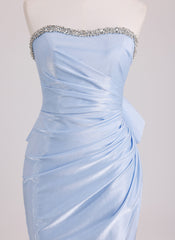 Sheath/Column Sweetheart Short Satin Mini Dress With Rhinestone Pleated Bow