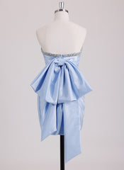 Sheath/Column Sweetheart Short Satin Mini Dress With Rhinestone Pleated Bow