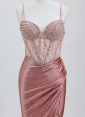 Sheath/Column Sweetheart Short Silky Satin Homecoming Dress With Rhinestone