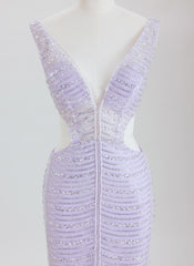 Sheath/Column V-Neck Short Sequin Homecoming Dress With Beading Sequins