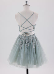Ball-Gown/Princess Spaghetti Straps Short Satin Homecoming Dress With Appliques Lace