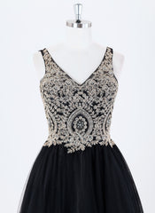 Ball-Gown/Princess Short Tulle Homecoming Dress With Rhinestone