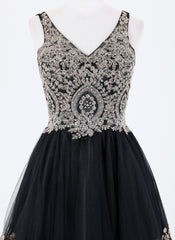 Ball-Gown/Princess Short Tulle Homecoming Dress With Rhinestone