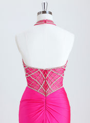 Sheath/Column Halter Short Homecoming Dress With Beading Sequins