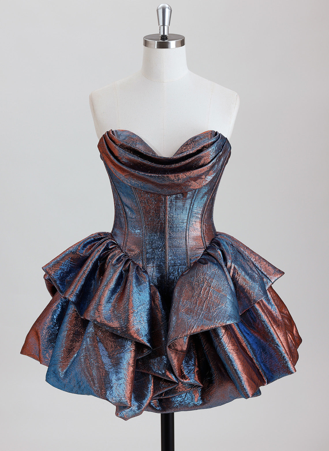 Ball-Gown/Princess Short Mettallic Homecoming Dress With Ruffle