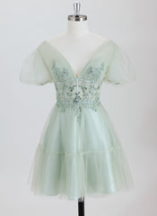 Ball-Gown/Princess Short Sleeve Short Tulle Homecoming Dress With Appliques