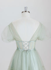 Ball-Gown/Princess Short Sleeve Short Tulle Homecoming Dress With Appliques